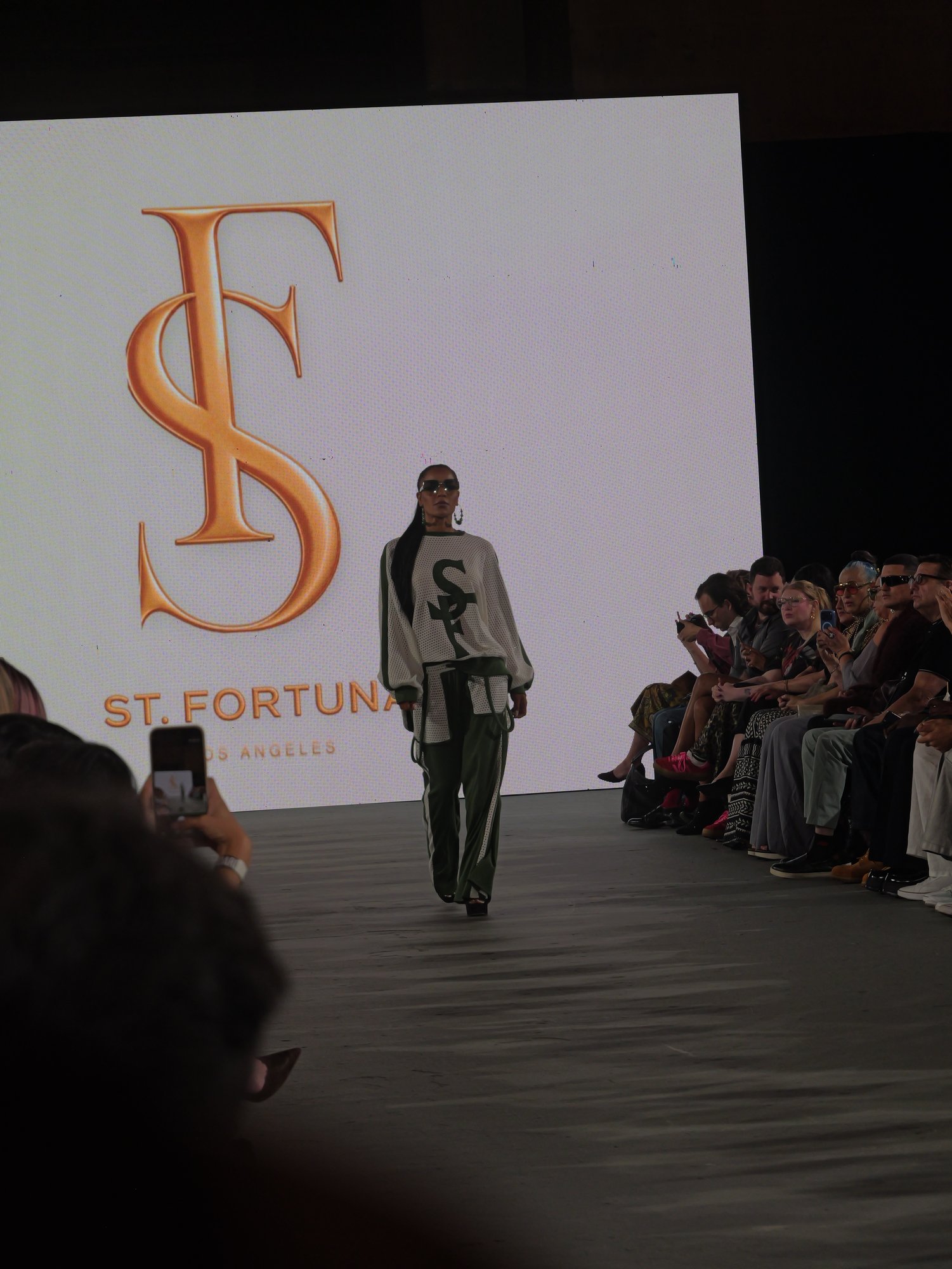 Built for the Lens: Light, LED Walls and the Photo Pit at Bureau LAFW | Nightlife Report